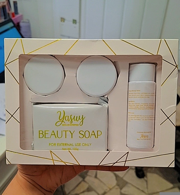 Yasuy Rejuvenating Cosmetic Set